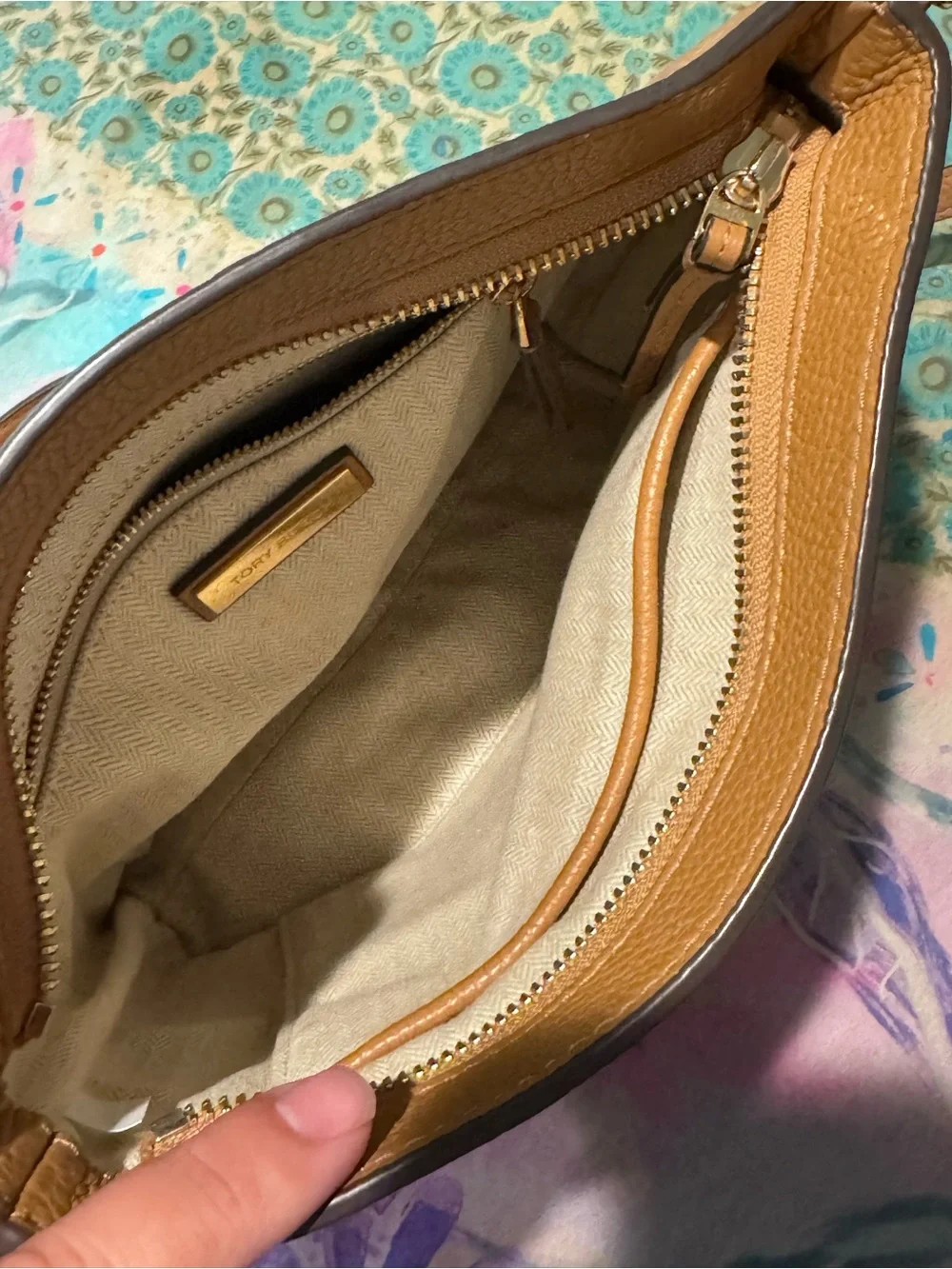 Tory Burch Tan Pebbled Leather Crossbody Set